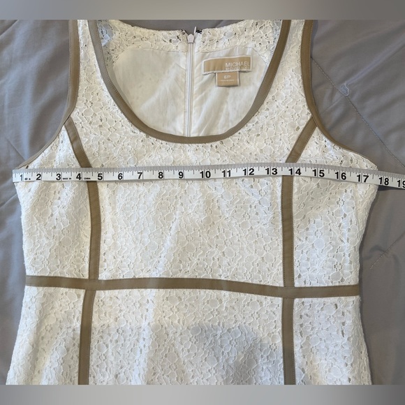 Michael Kors White Lace Dress, Size: 6, like new - Picture 4 of 7
